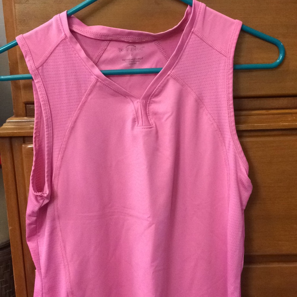 Exercise tops